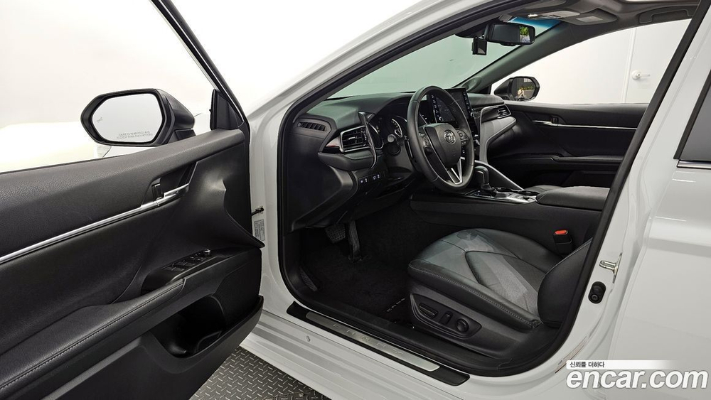 Toyota Camry (XV70) 2.5 XSE Hybrid (03.2022)