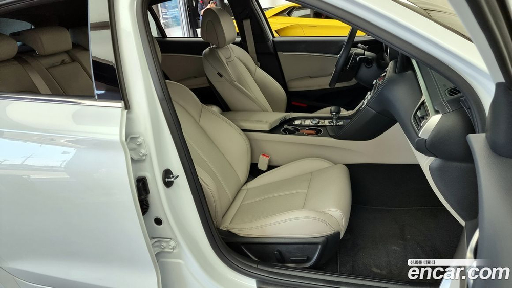 Genesis The New G70 Shooting Brake Бензин 2.0T 2WD (07.2022)