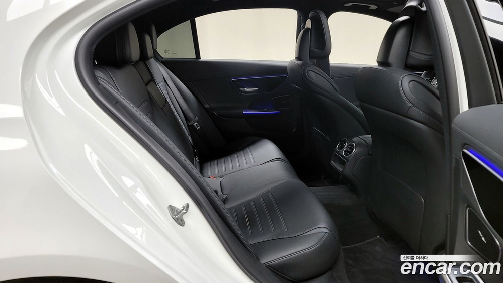 Mercedes-Benz C-Class W206 C300 4MATIC AMG Line (01.2023)
