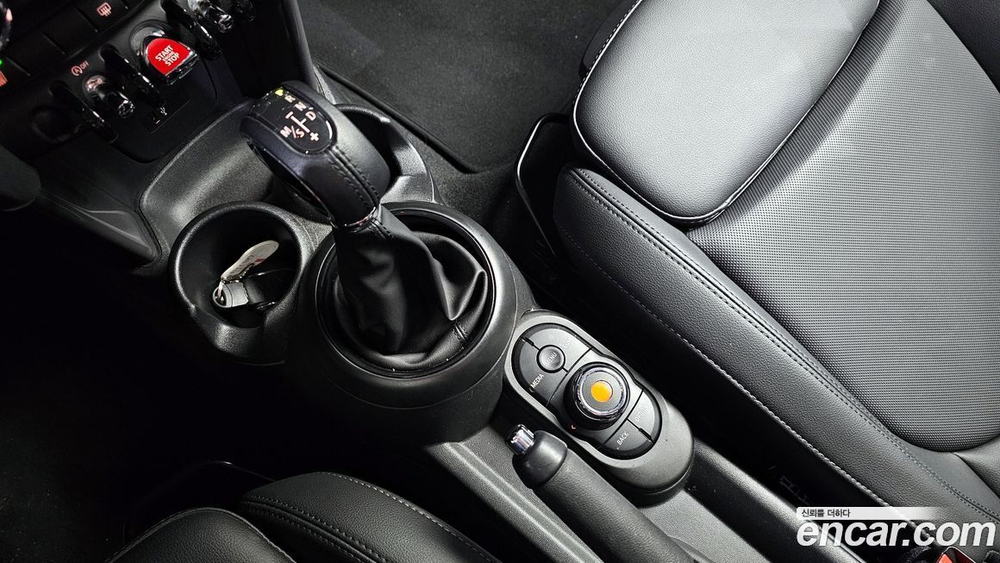 Mini Cooper Basic (08.2019)