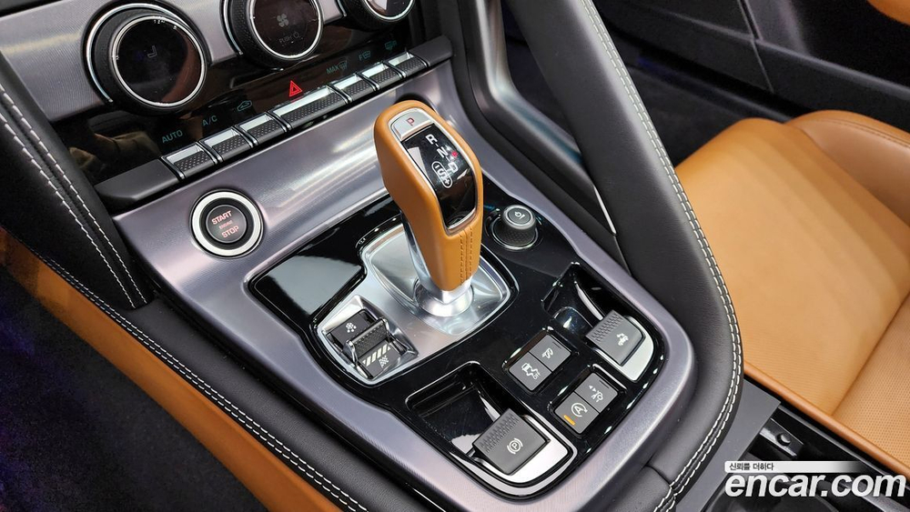 Jaguar F-TYPE P380 First Editions Convertible (09.2021)