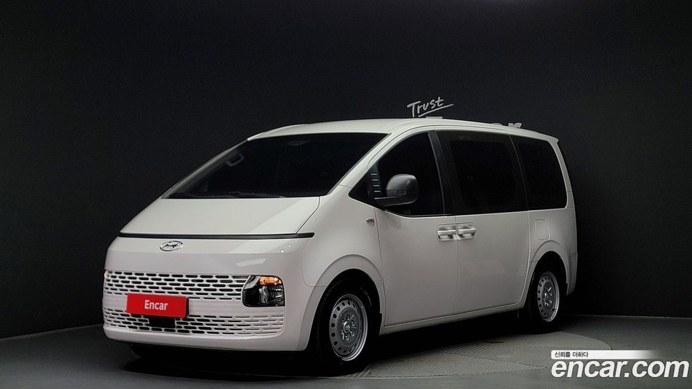 Hyundai Staria Tourer 11-и местный (01.2022)