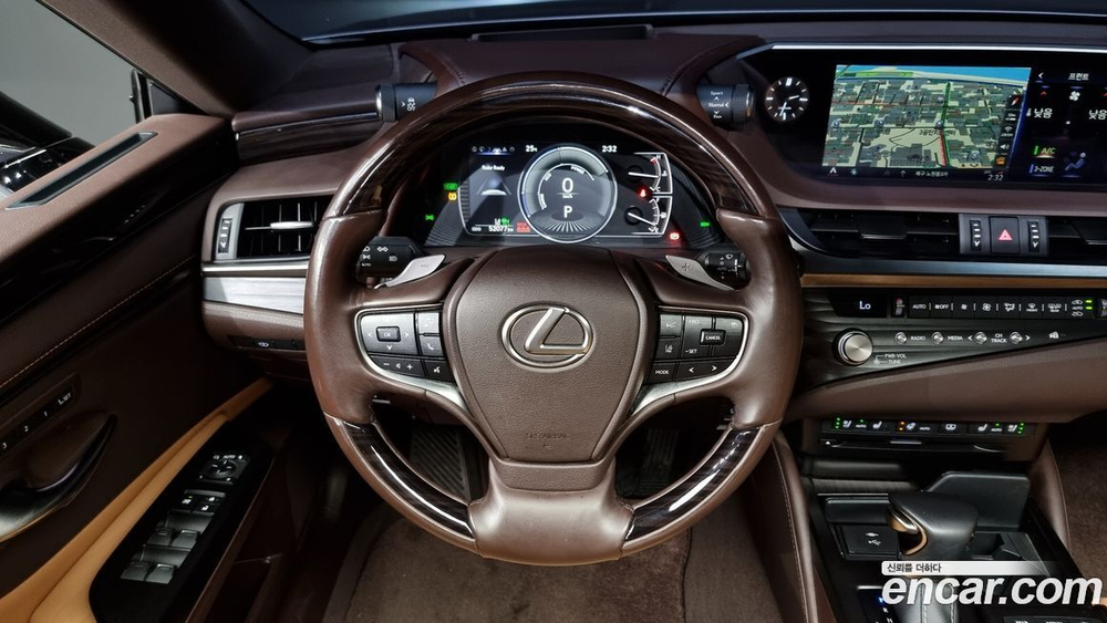 Lexus ES300h 7 Generation Luxury Plus (04.2021)