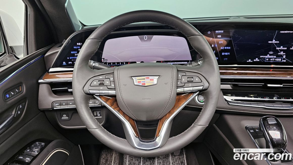 Cadillac Escalade 5 Generation 6.2 (02.2024)