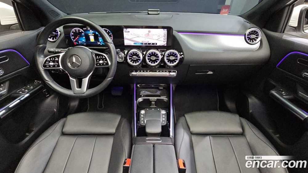 Mercedes-Benz GLA-Class H247 GLA220 (08.2021)