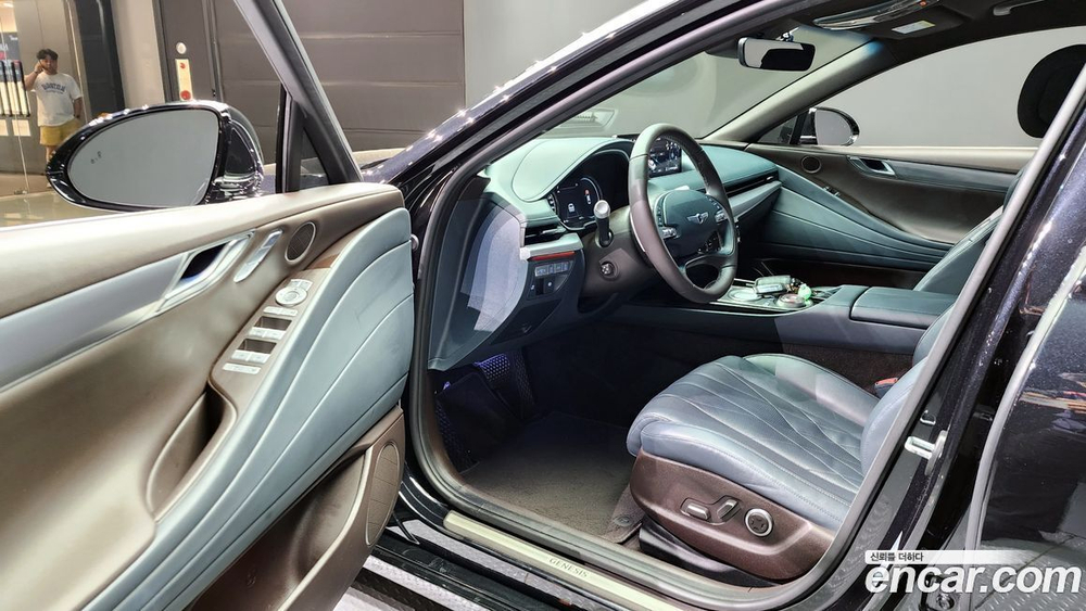 Genesis G80 (RG3) Бензин 2.5 Turbo 2WD (06.2020)