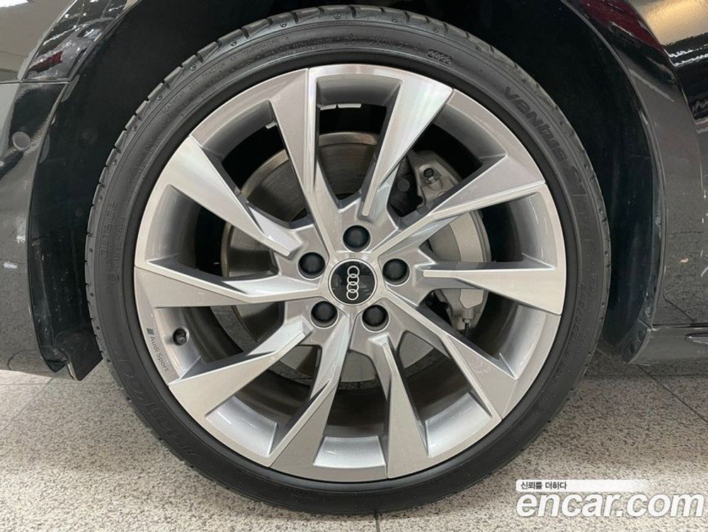 Audi A4 (B9) 45 TFSI Quattro Premium (01.2023)