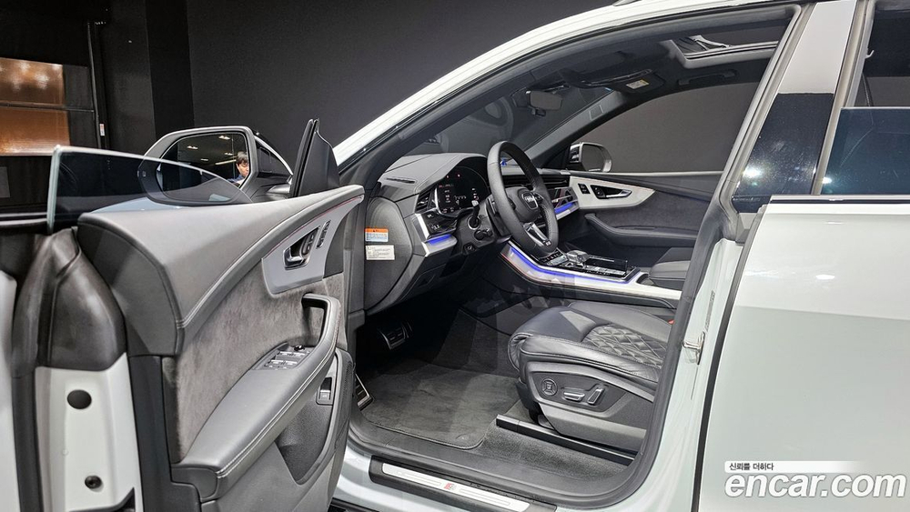 Audi Q8 55 TFSI Quattro Premium (03.2021)
