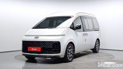 Hyundai Staria 4WD Lounge 7-и местный (06.2023)