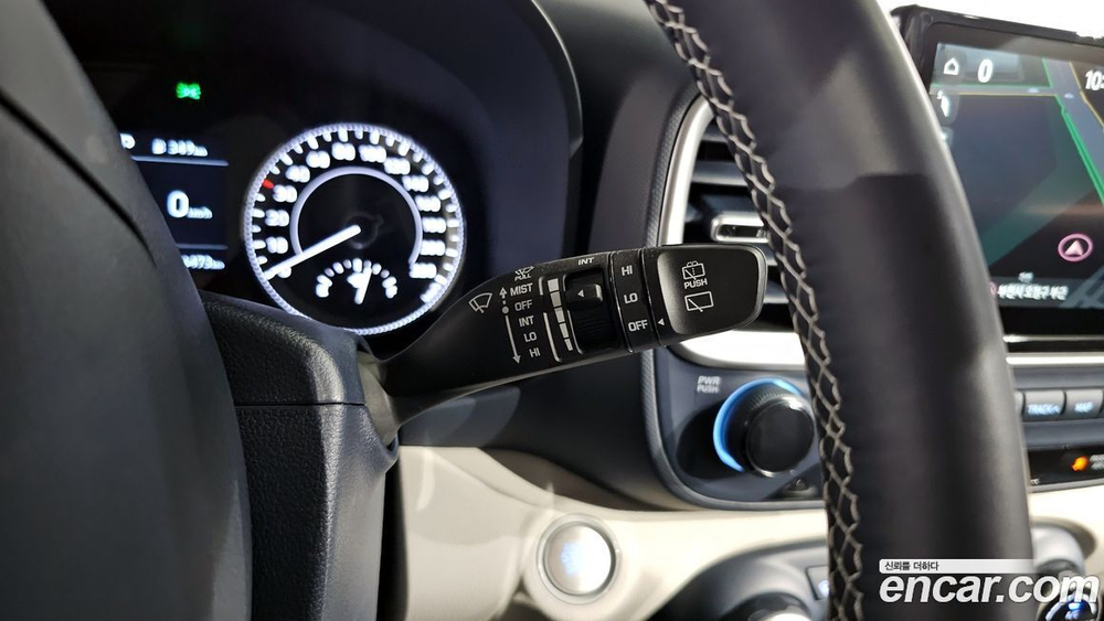Hyundai Venue 1.6 Fluxe (12.2021)
