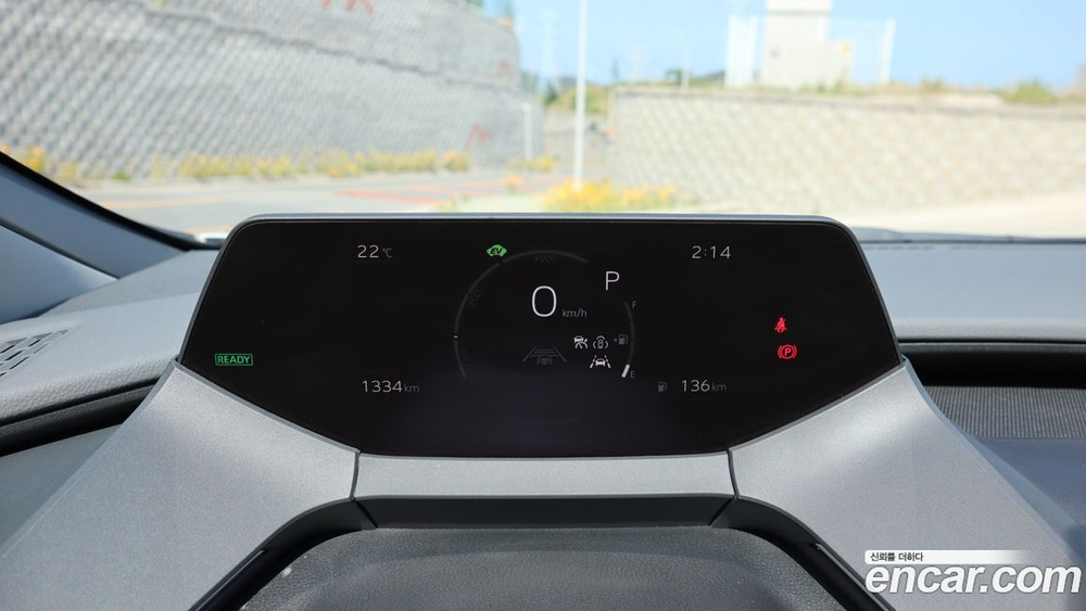 Toyota Prius 5 Generation 2.0 XLE (01.2024)