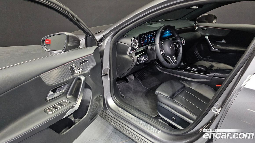 Mercedes-Benz A-Class W177 A220 Hatchback (06.2021)