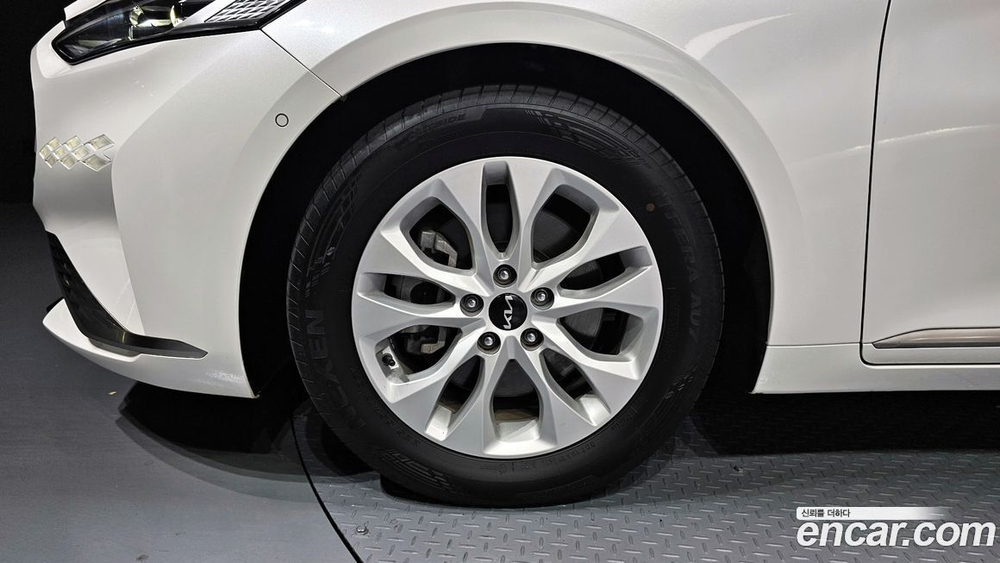 Kia K8 2.5 Бензин 2WD (06.2022)