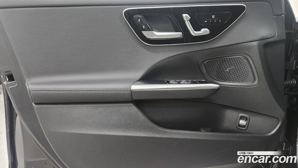 Mercedes-Benz C-Class W206 C300 4MATIC Avangarde (09.2023)