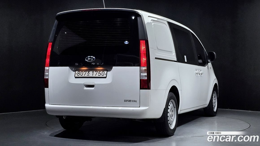 Hyundai Staria Cargo 5인승 (08.2022)