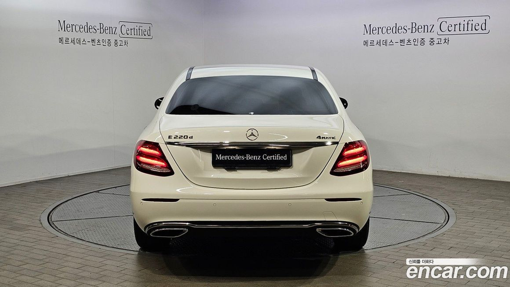 Mercedes-Benz E-Class W213 E220d 4MATIC Exclusive (08.2019)