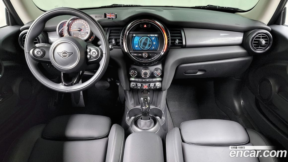 Mini Cooper Basic (03.2021)
