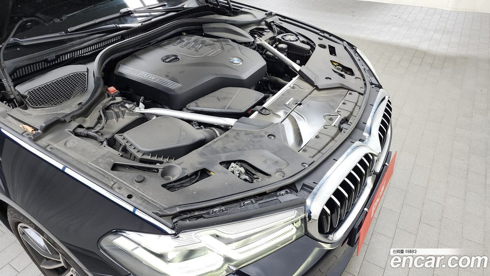BMW 5 Series (G30) 520i M Sports (11.2021)