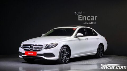 Mercedes-Benz E-Class W213 E220d Avangarde (06.2020)