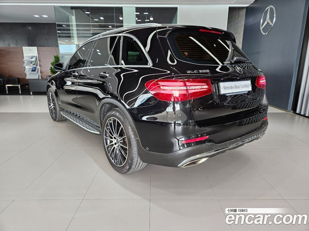 Mercedes-Benz GLC-Class X253 GLC300 4MATIC AMG Line (10.2019)