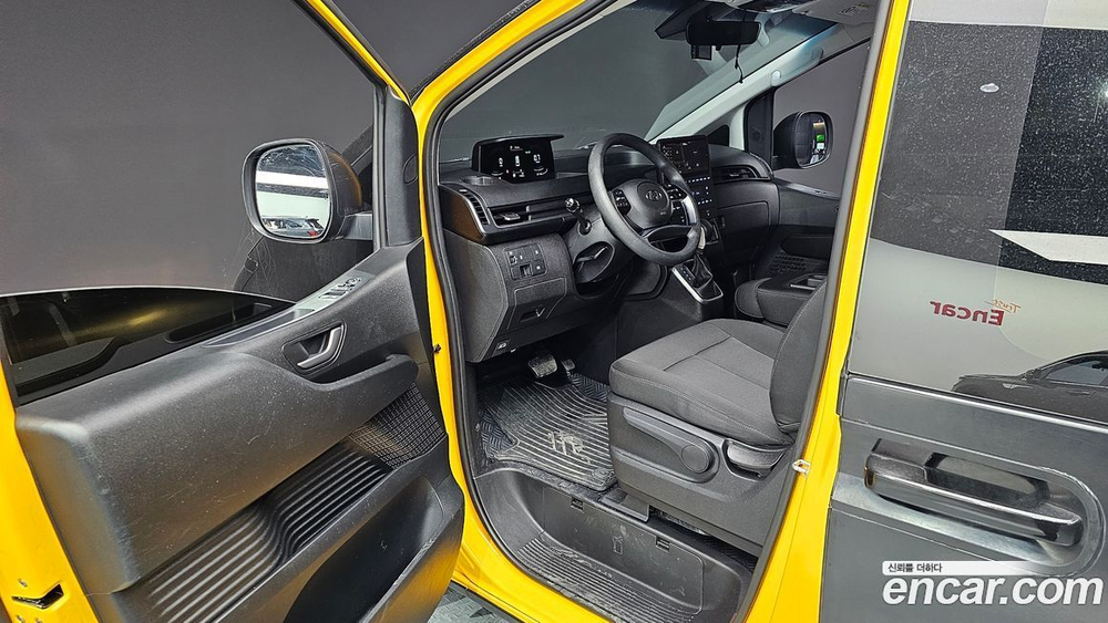 Hyundai Staria Tourer 11-и местный (11.2021)