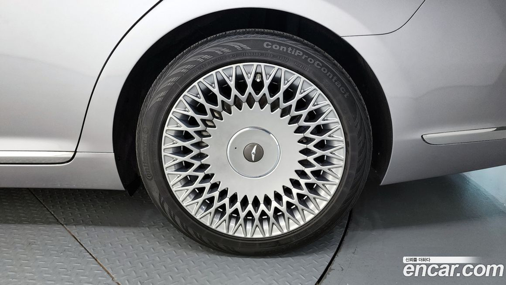 Genesis G90 3.8 AWD (05.2020)