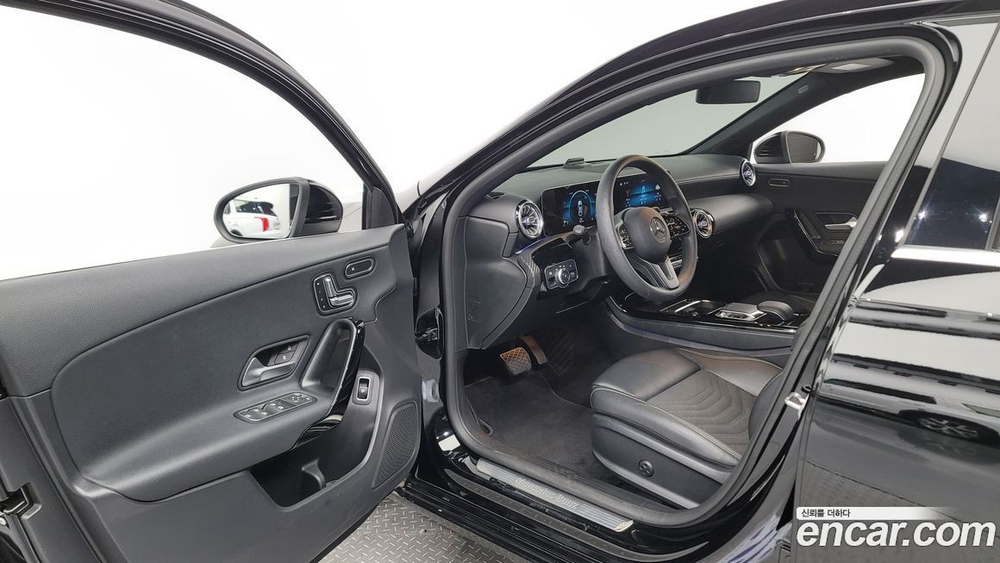Mercedes-Benz A-Class W177 A250 4MATIC Sedan (09.2020)