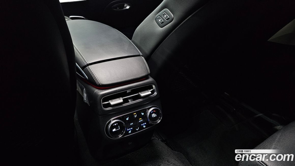 Genesis GV70 2.5T Бензин AWD (09.2021)