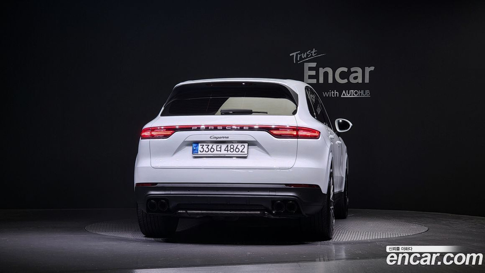 Porsche Cayenne (PO536) 3.0 Platinum Editions (02.2023)