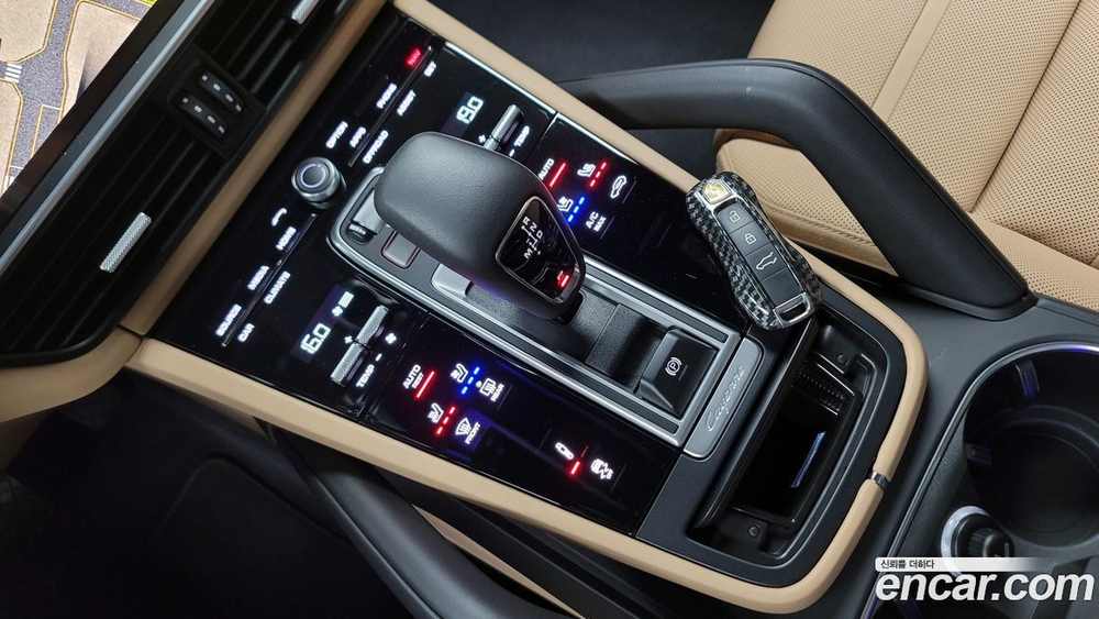Porsche Cayenne (PO536) 3.0 Platinum Editions (10.2022)