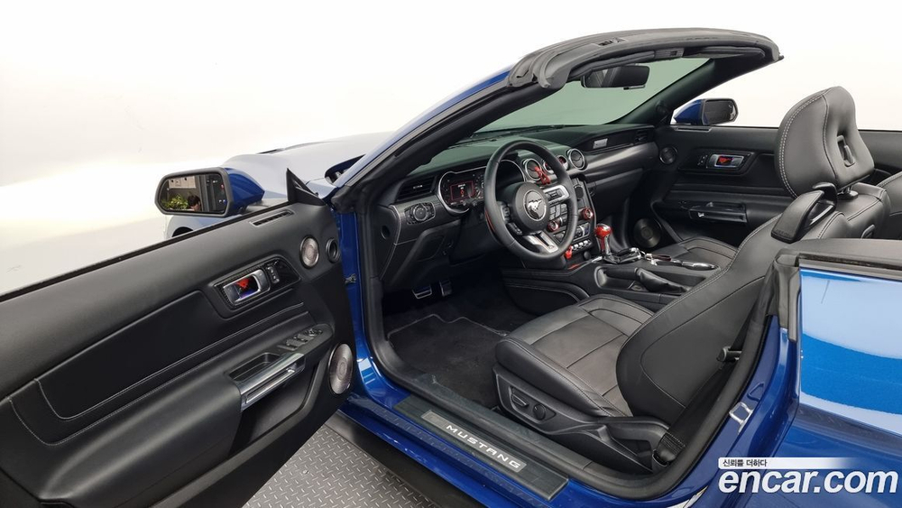 Ford Mustang GT Convertible (08.2022)