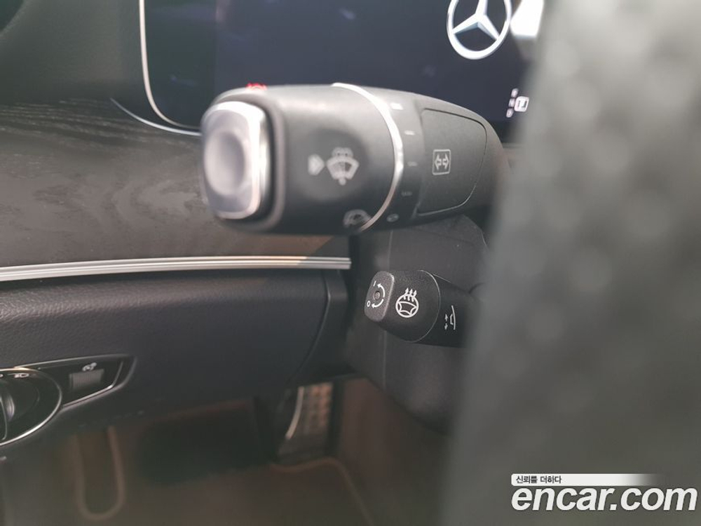 Mercedes-Benz E-Class W213 E300d 4MATIC Coupe (12.2022)
