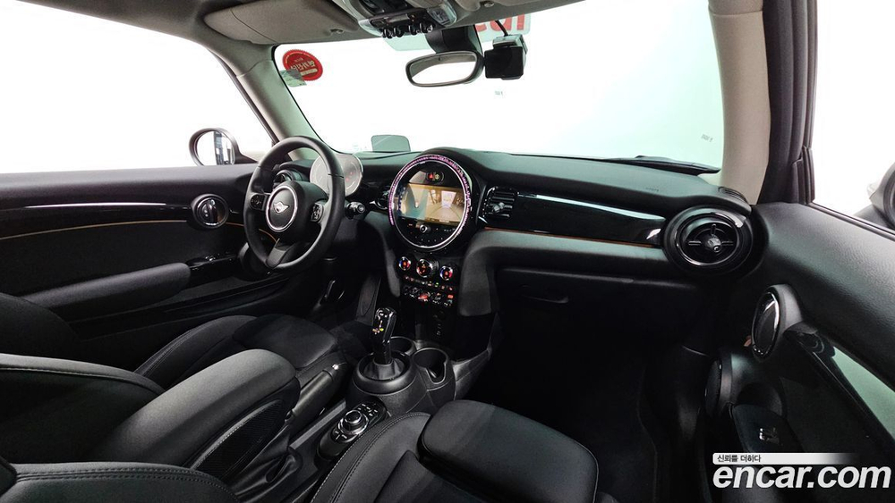 Mini Cooper Classic (09.2022)