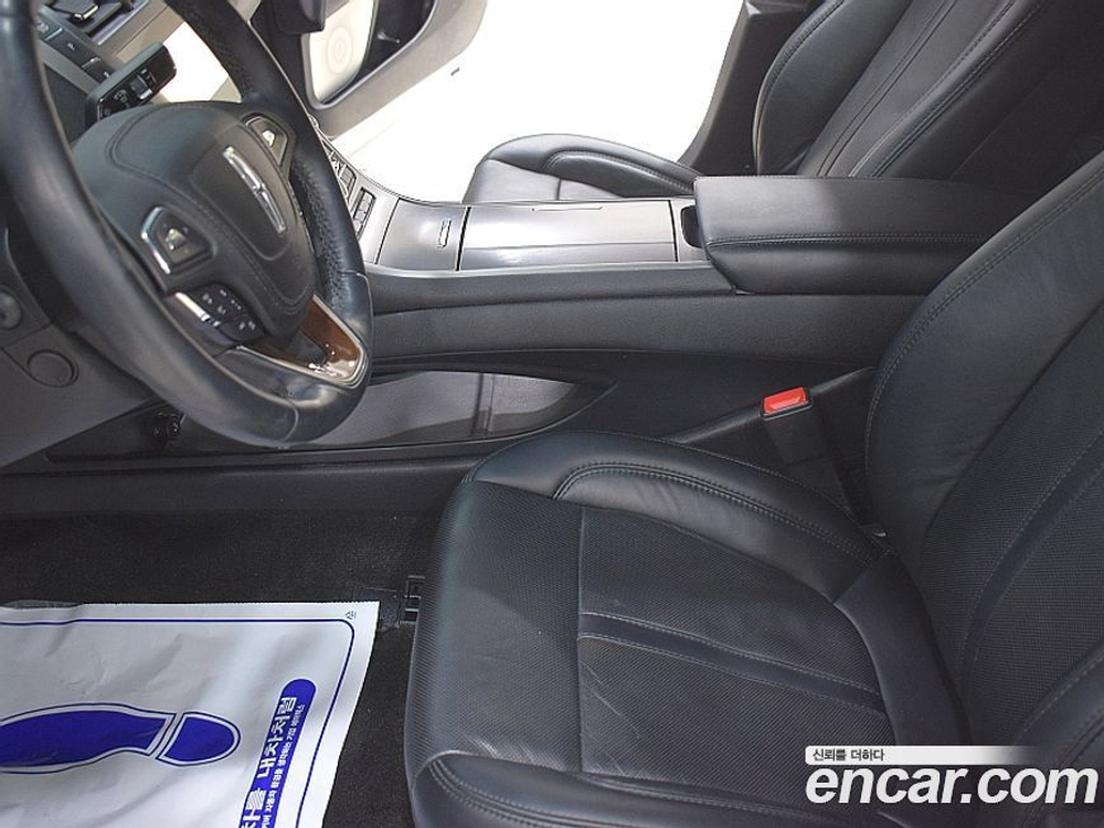 Lincoln New MKZ Hybrid (10.2019)