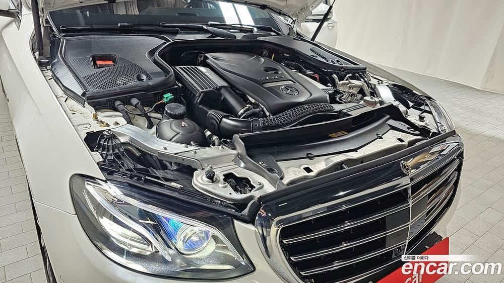 Mercedes-Benz E-Class W213 E300e 4MATIC Exclusive (07.2020)