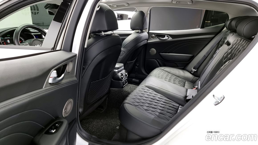 Kia Stinger Meister 2.5 AWD MASTER (10.2021)