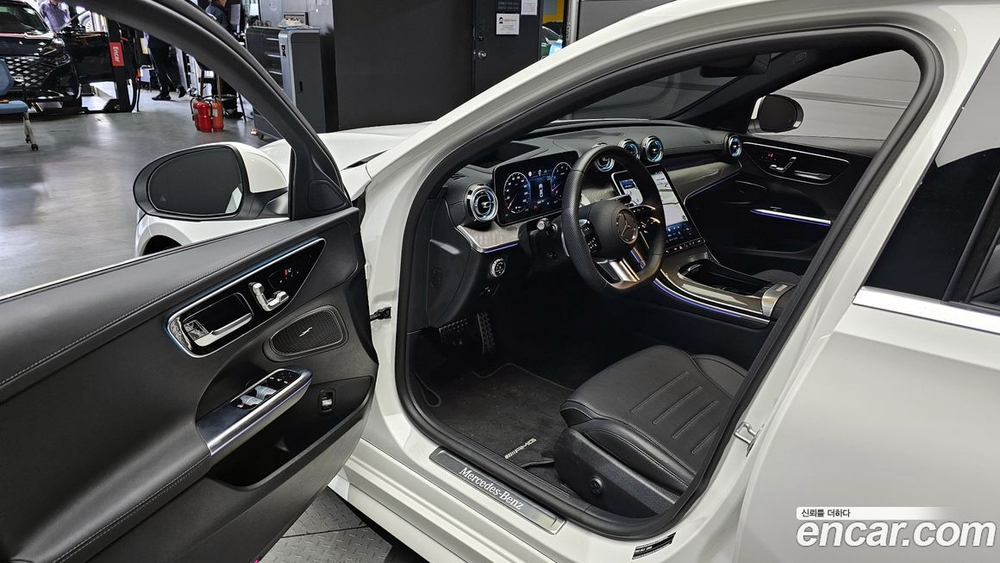 Mercedes-Benz C-Class W206 C300 4MATIC AMG Line (01.2023)