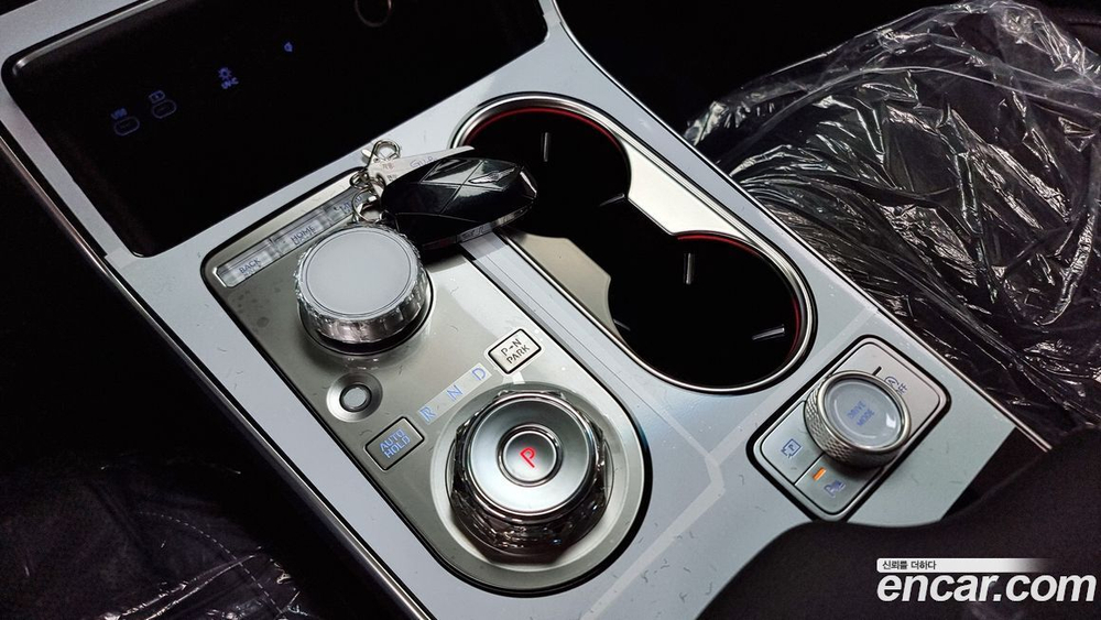 Genesis GV80 2.5T Бензин 2WD (06.2024)