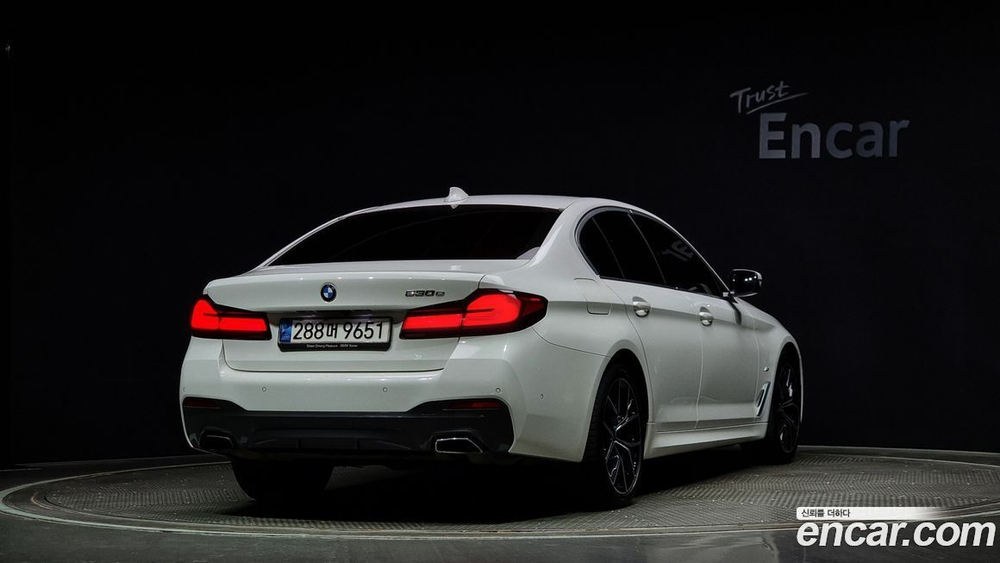 BMW 5 Series (G30) 530e M Sports (02.2021)