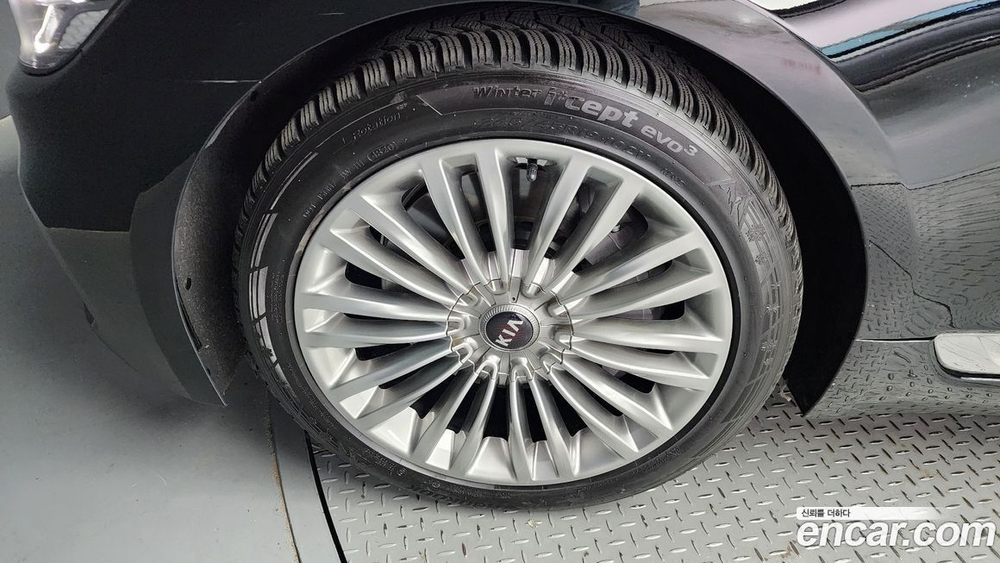 Kia The K9 (Quoris/K900) 3.8 GDI AWD (04.2020)