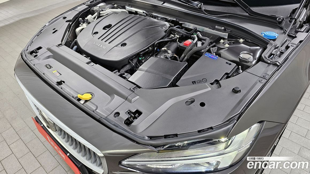 Volvo S90 B5 Ultimate Bright (10.2023)
