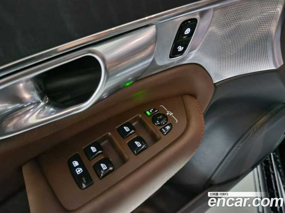 Volvo XC90 2 Generation T8 Ultimate Bright Hybrid (05.2022)