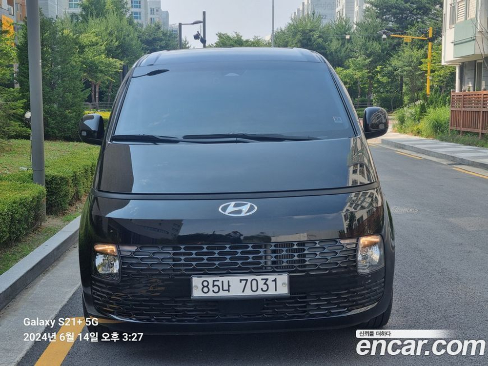 Hyundai Staria Cargo 3-х местный (06.2021)