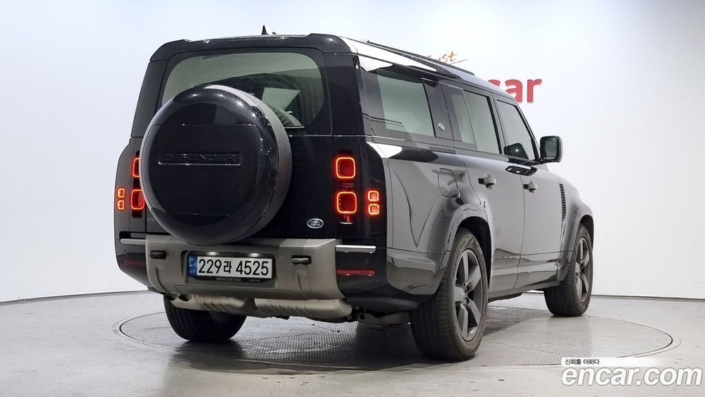 Land Rover Defender (L663) 130 D300 X-Dynamic HSE (03.2023)