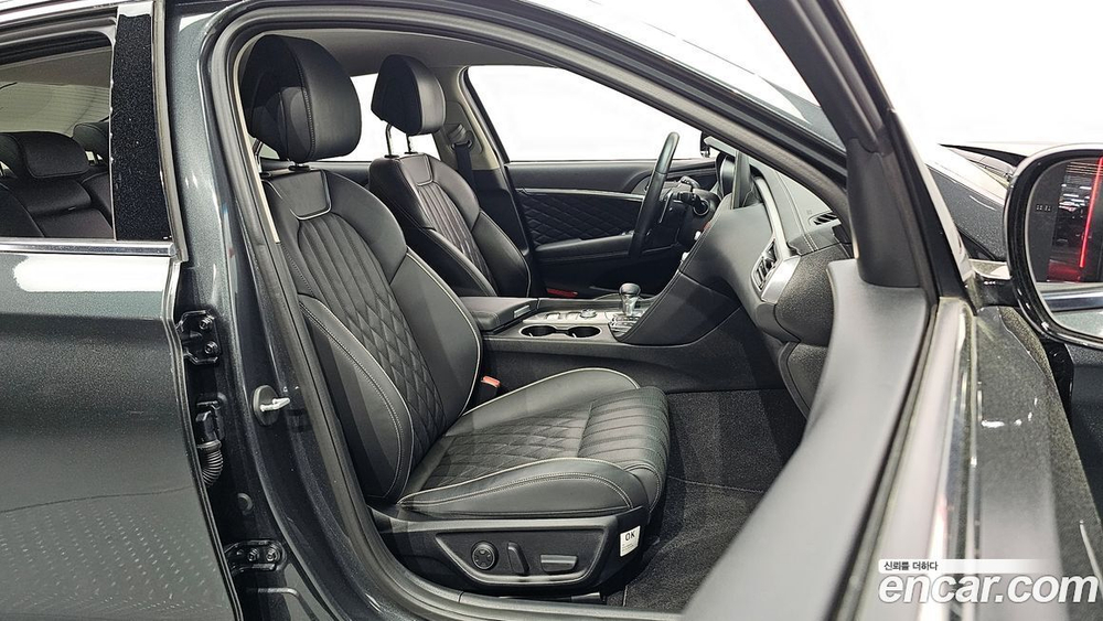 Genesis G70 2.0T (09.2019)