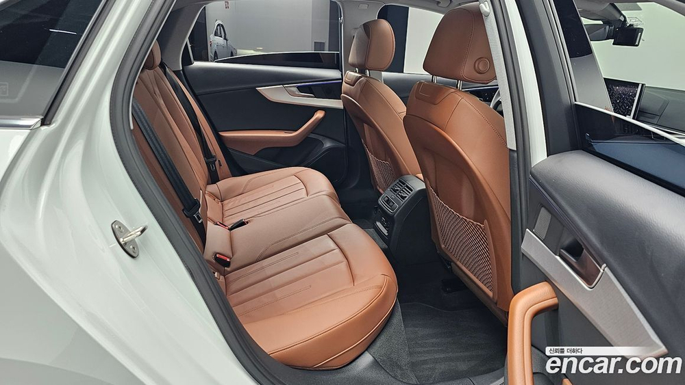 Audi A4 (B9) 40 TFSI (11.2022)