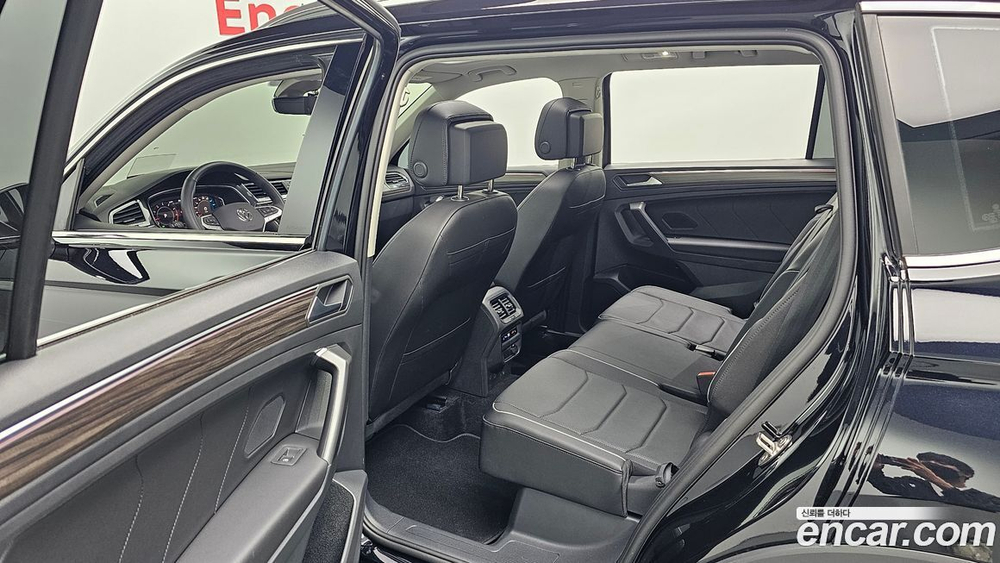 Volkswagen Tiguan Allspace 2.0 TSI Prestige (08.2023)