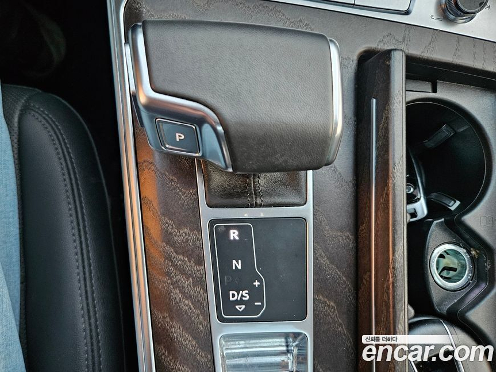 Audi A6 (C8) 45 TFSI Quattro Premium (12.2022)