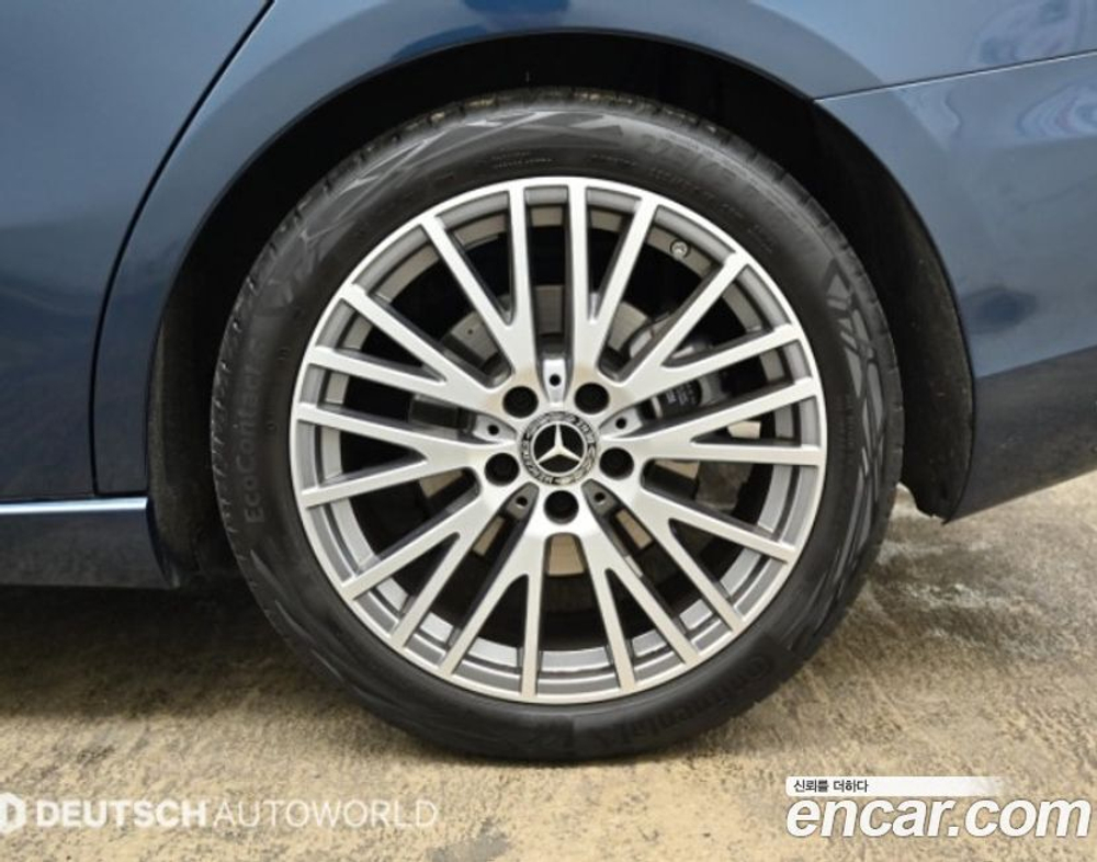 Mercedes-Benz A-Class W177 A250 4MATIC Sedan (09.2022)