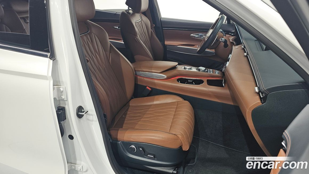 Genesis GV70 2.5T Бензин AWD (03.2022)